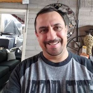 Meet your Posher, Miguel